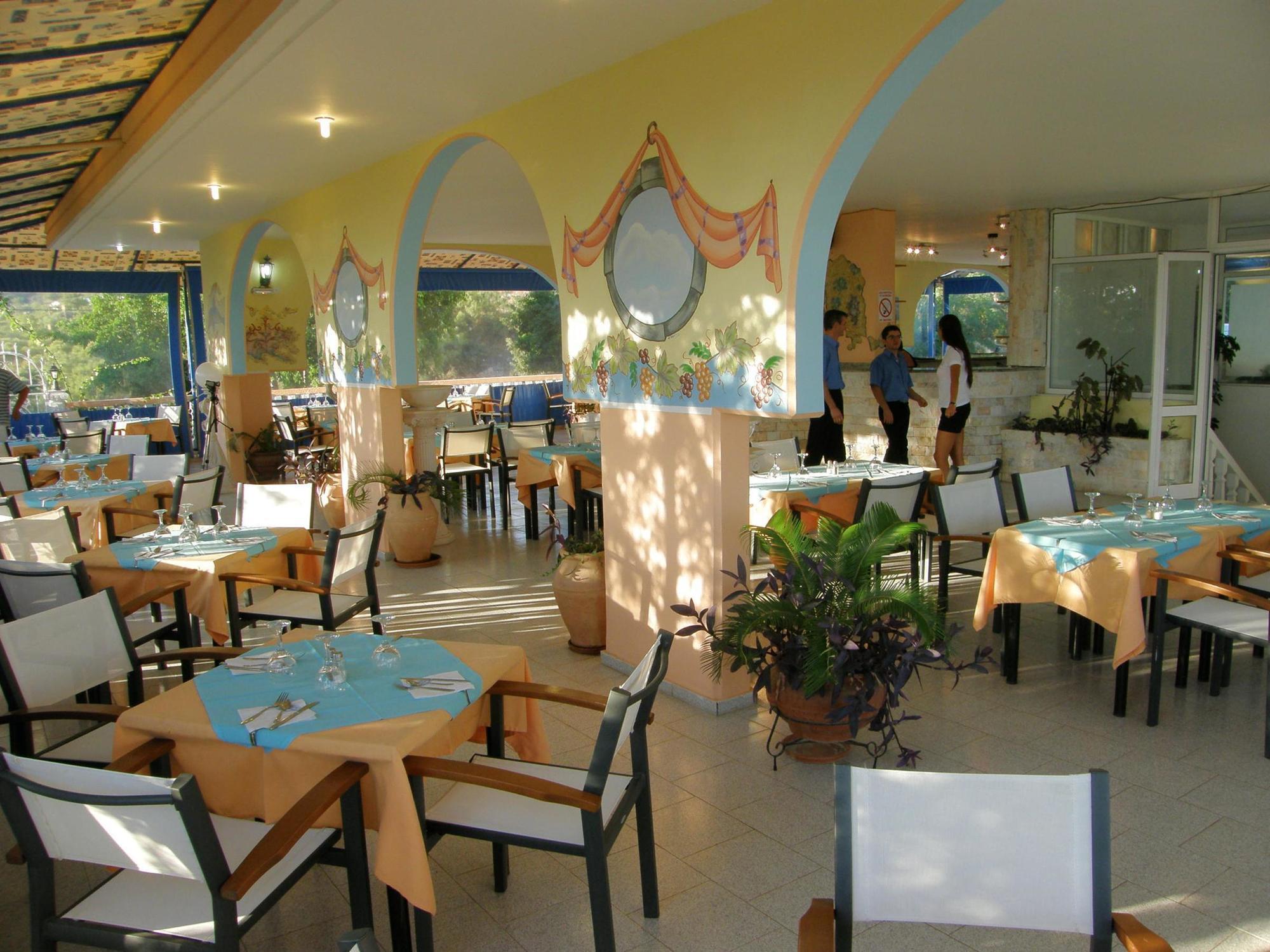 Pefkos Garden Hotel Pefki  ภายนอก รูปภาพ